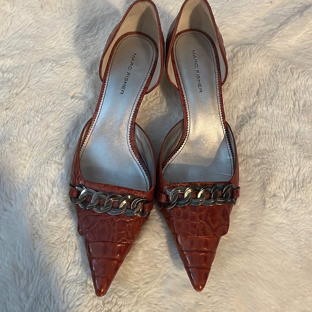 Marc Fisher Genna Leather DOrsay
Alligator print pumps size 9